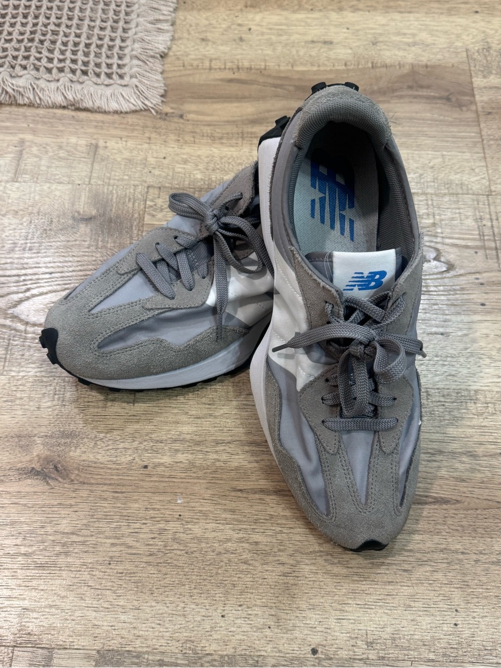 New Balance Men’s Grey & White Casual Sneakers